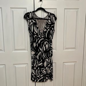 Ann Taylor cotton blend black and white casual dress.